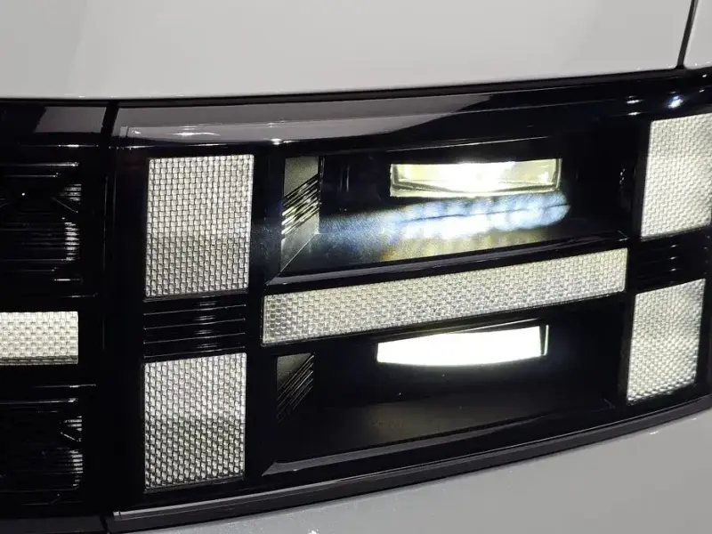 2025 Hyundai Santa Fe с пробегом 12 514 км
