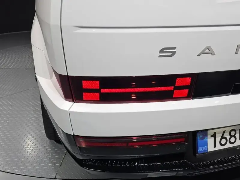 2025 Hyundai Santa Fe с пробегом 12 514 км