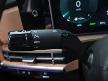 2025 Hyundai Santa Fe с пробегом 12 514 км