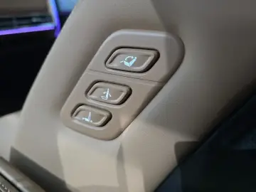 2025 Hyundai Santa Fe с пробегом 12 514 км