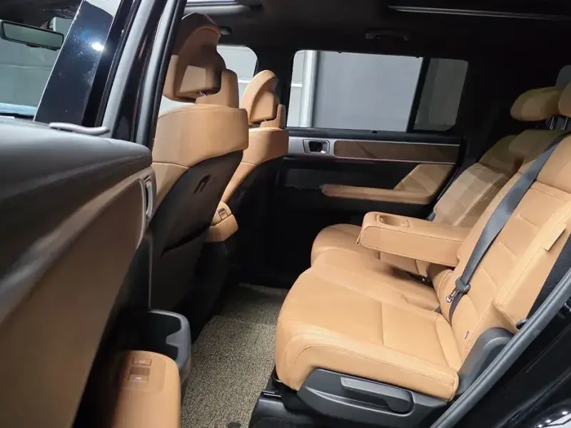 2023 Hyundai Santa Fe с пробегом 32 268 км
