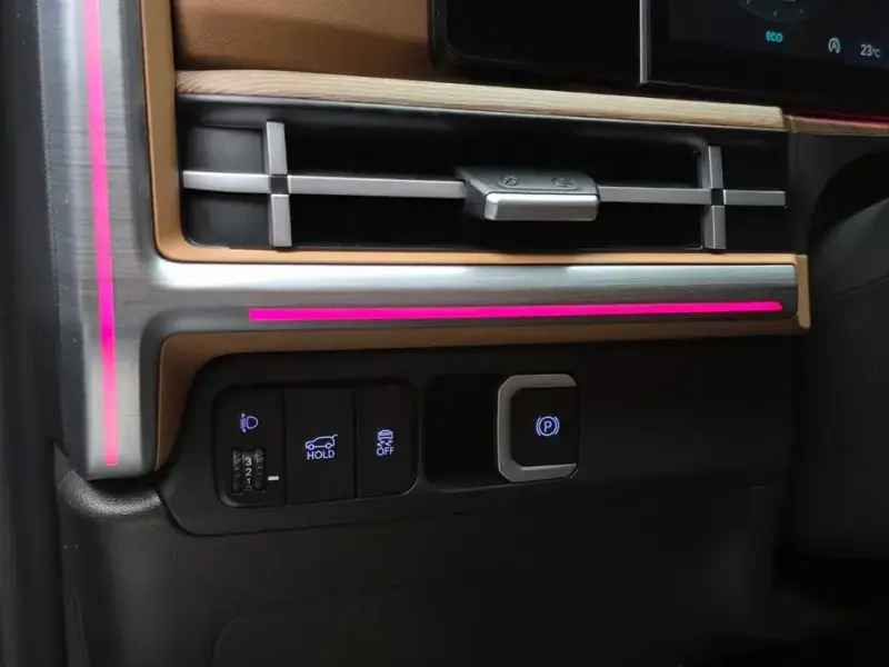2023 Hyundai Santa Fe с пробегом 32 268 км