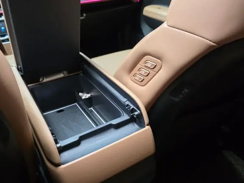 2023 Hyundai Santa Fe с пробегом 32 268 км