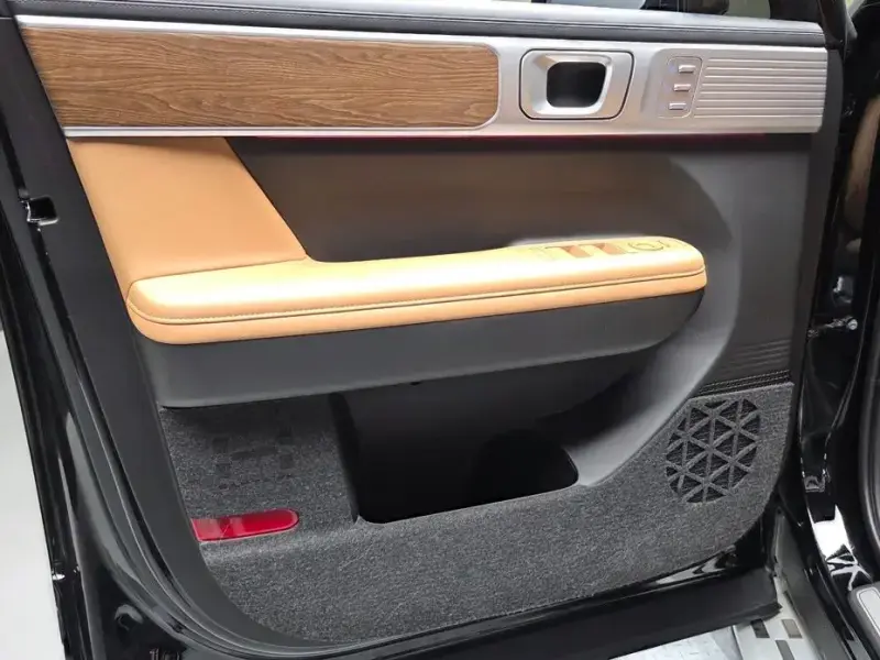2023 Hyundai Santa Fe с пробегом 32 268 км