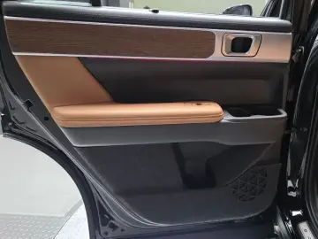 2023 Hyundai Santa Fe с пробегом 32 268 км