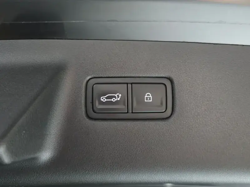 2023 Hyundai Santa Fe с пробегом 32 268 км
