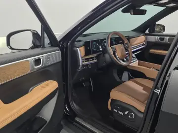 2025 Hyundai Santa Fe с пробегом 21 053 км