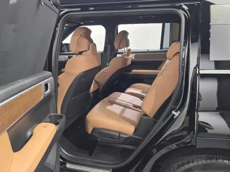 2025 Hyundai Santa Fe с пробегом 21 053 км