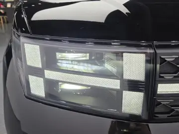 2025 Hyundai Santa Fe с пробегом 21 053 км