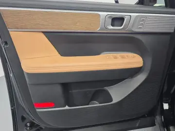 2025 Hyundai Santa Fe с пробегом 21 053 км