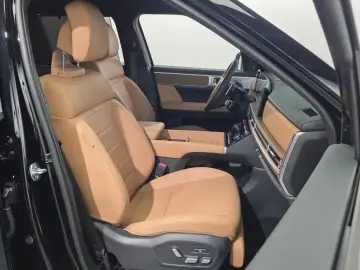 2025 Hyundai Santa Fe с пробегом 21 053 км