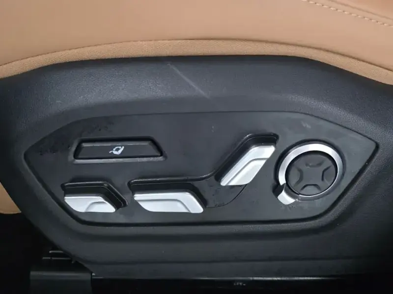2025 Hyundai Santa Fe с пробегом 21 053 км