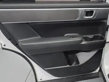 2024 Hyundai Santa Fe с пробегом 32 957 км