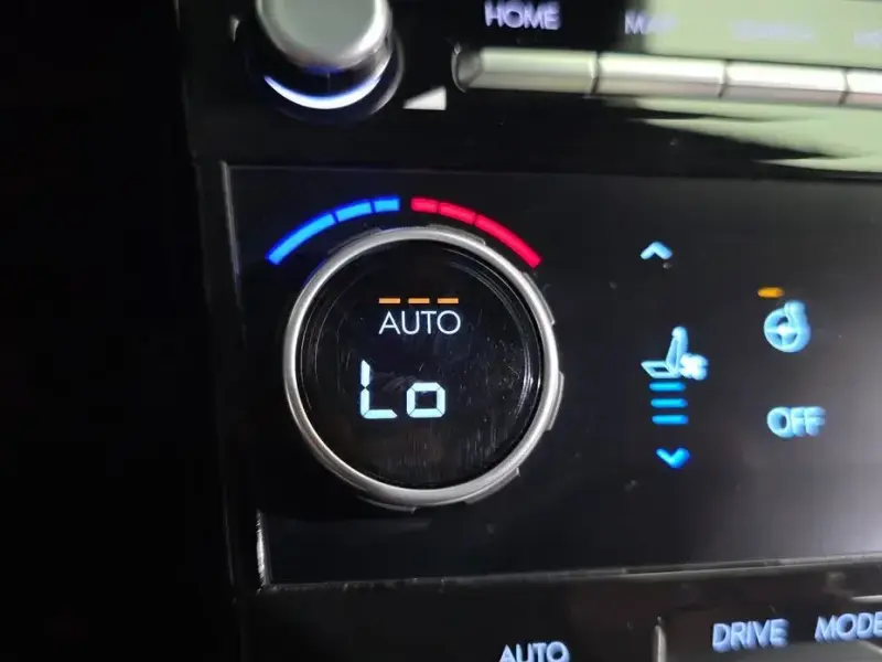 2024 Hyundai Santa Fe с пробегом 32 957 км