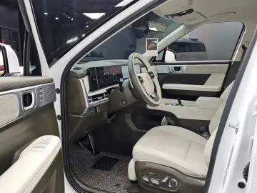 2024 Hyundai Santa Fe с пробегом 24 424 км
