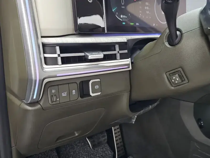 2024 Hyundai Santa Fe с пробегом 24 424 км