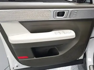 2024 Hyundai Santa Fe с пробегом 24 424 км