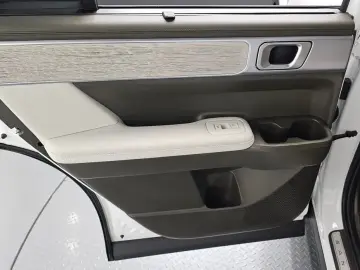 2024 Hyundai Santa Fe с пробегом 24 424 км