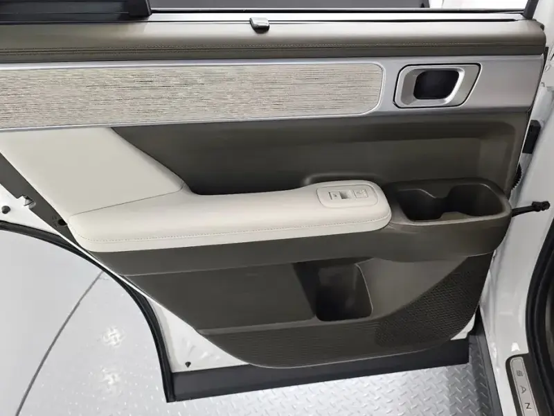 2024 Hyundai Santa Fe с пробегом 24 424 км