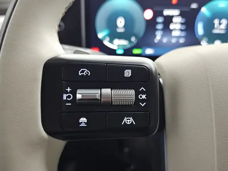2024 Hyundai Santa Fe с пробегом 24 424 км