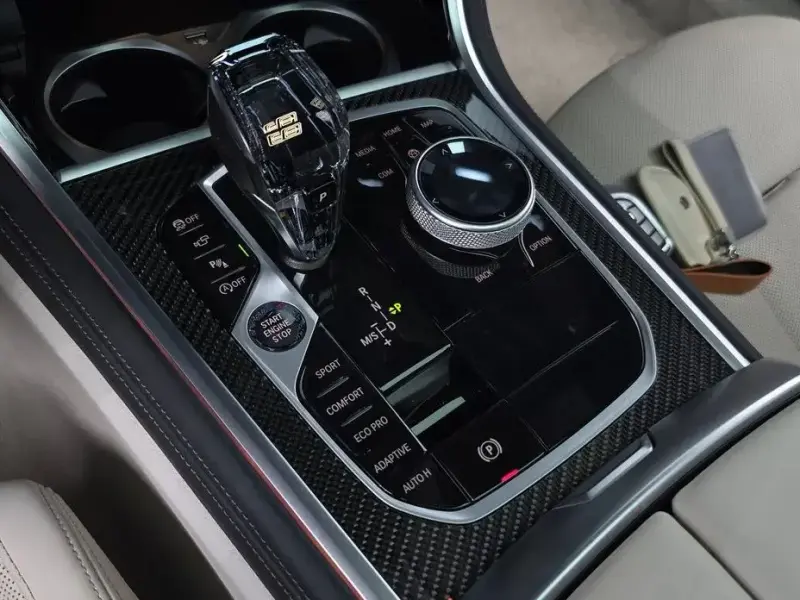 2025 BMW 8 серии с пробегом 7 932 км