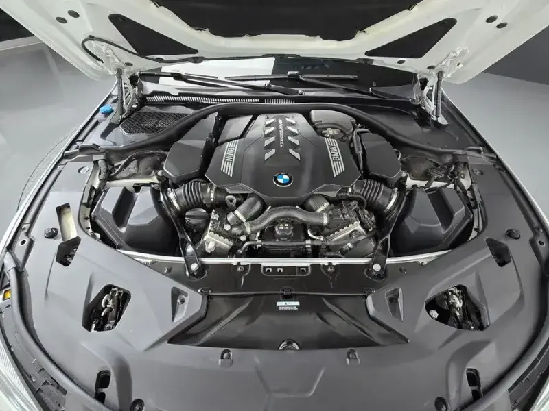 2024 BMW 8 серии с пробегом 22 277 км