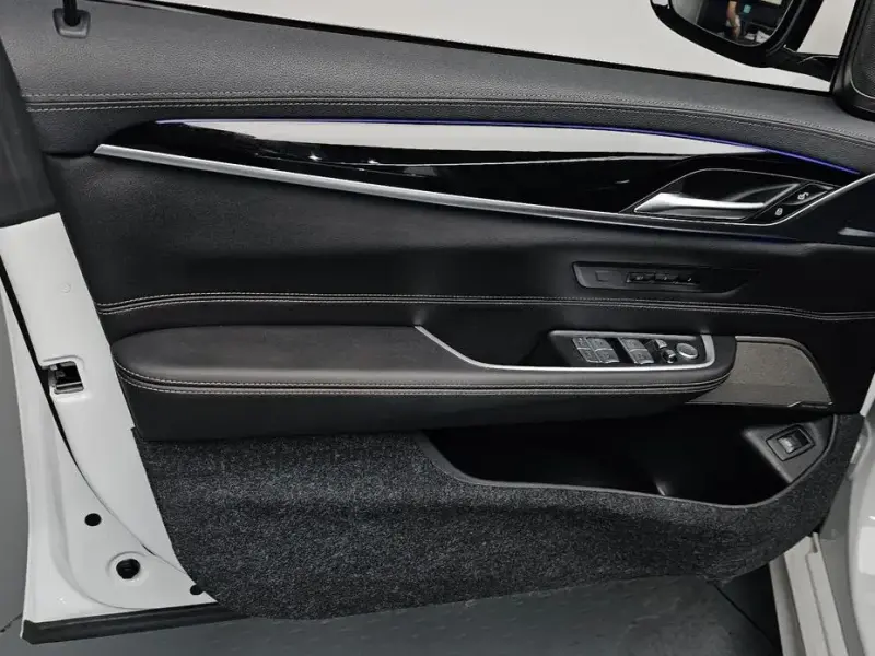 2023 BMW 6 серии с пробегом 29 915 км