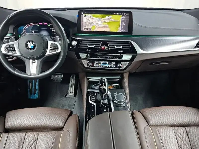 2023 BMW 6 серии с пробегом 50 221 км