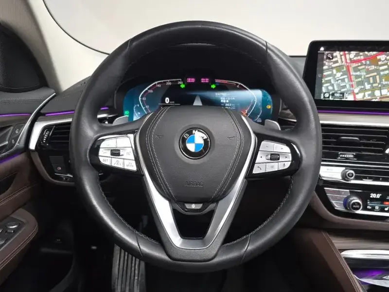 2023 BMW 6 серии с пробегом 71 933 км