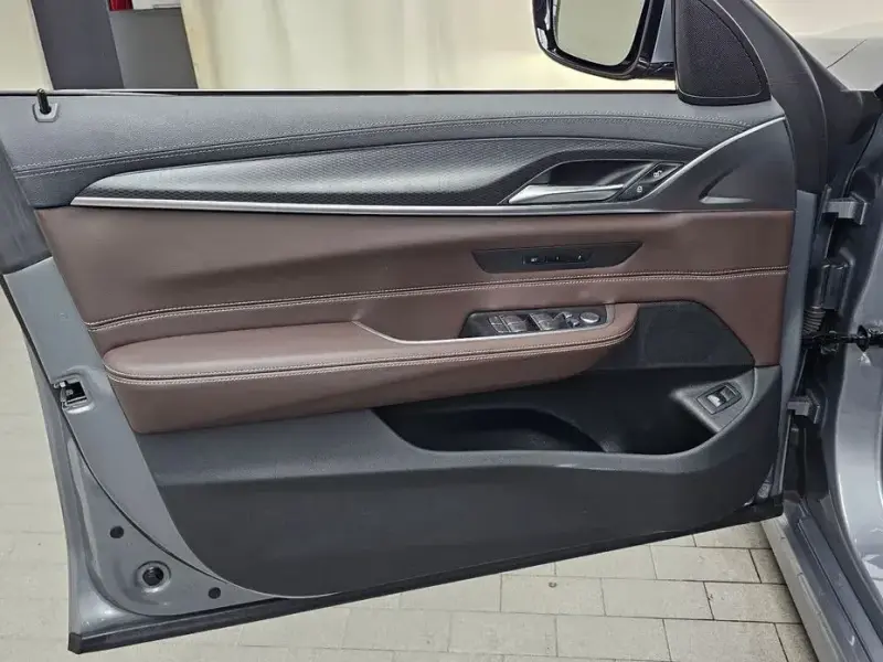2023 BMW 6 серии с пробегом 50 221 км