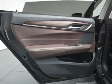 2023 BMW 6 серии с пробегом 71 933 км