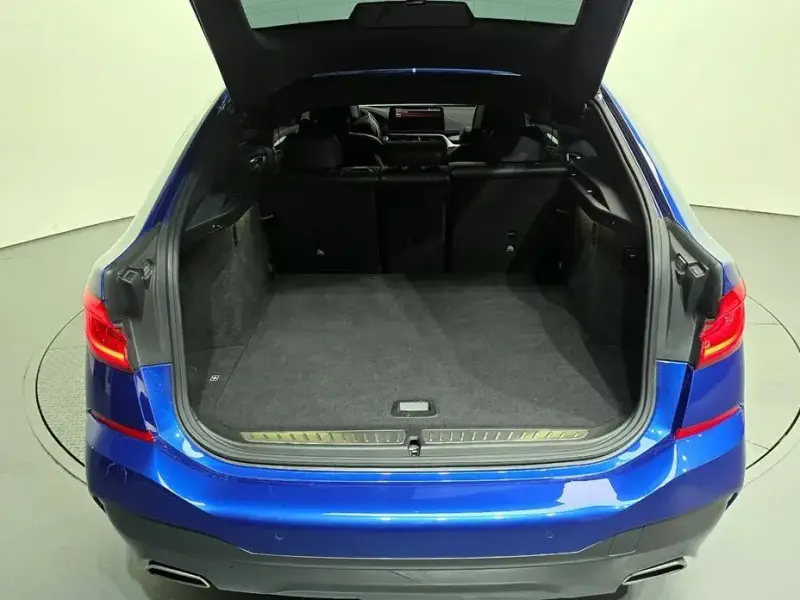 2021 BMW 6 серии с пробегом 111 461 км