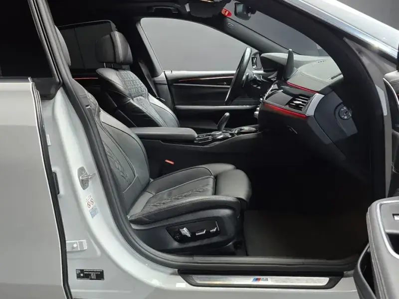 2022 BMW 6 серии с пробегом 90 703 км
