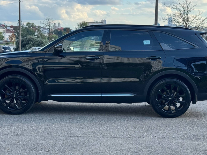 2023 Kia Sorento с пробегом 130 693 км