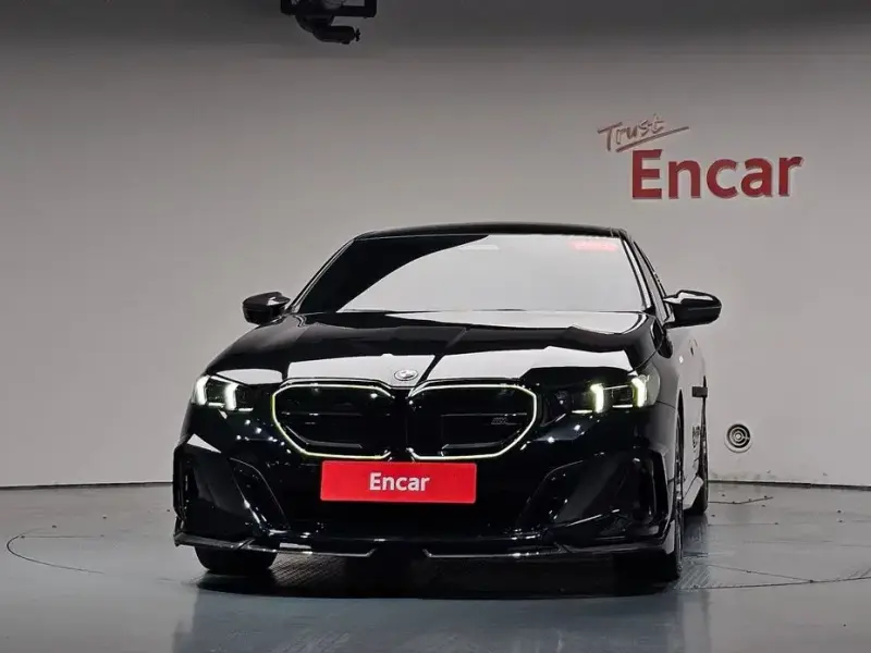 2025 BMW i5 с пробегом 17 918 км