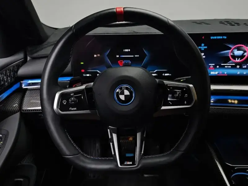 2025 BMW i5 с пробегом 17 918 км