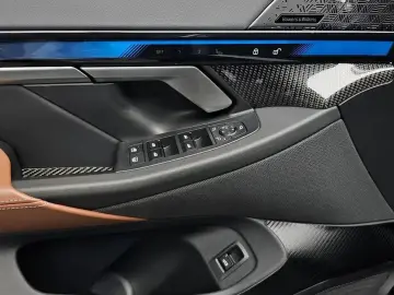 2025 BMW i5 с пробегом 17 918 км