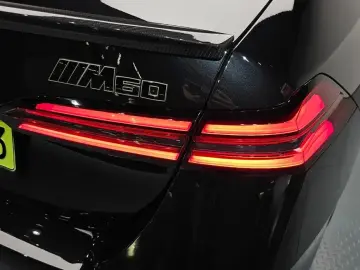2025 BMW i5 с пробегом 17 918 км