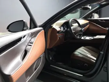 2023 Genesis G80 с пробегом 29 871 км