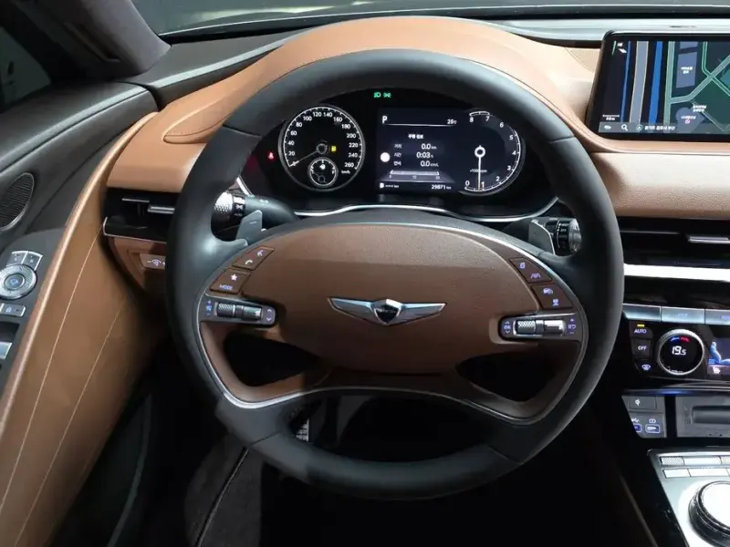2023 Genesis G80 с пробегом 29 871 км