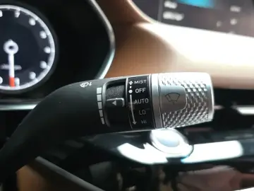 2023 Genesis G80 с пробегом 29 871 км