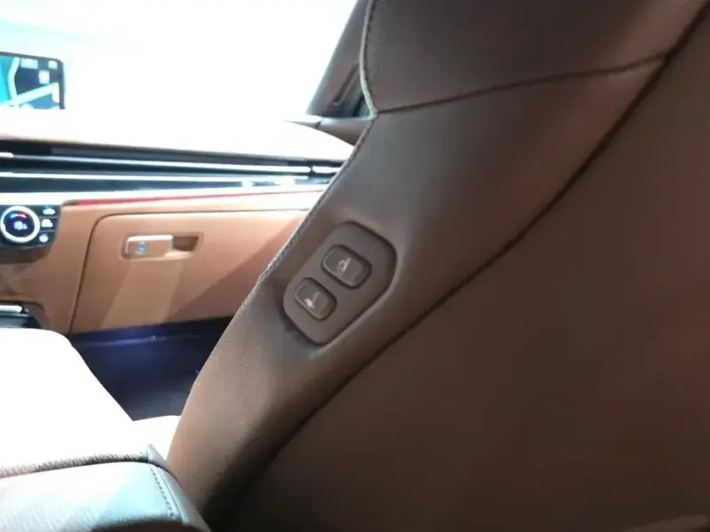 2023 Genesis G80 с пробегом 29 871 км