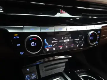 2023 Genesis G80 с пробегом 29 871 км