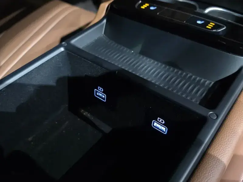 2023 Genesis G80 с пробегом 29 871 км