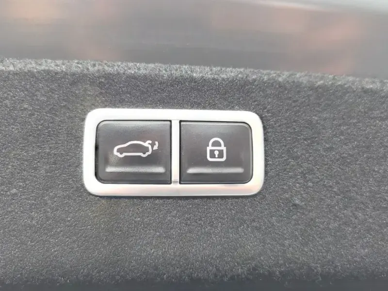 2023 Genesis G80 с пробегом 29 871 км