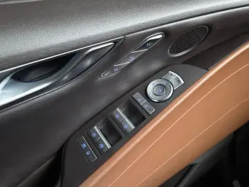 2023 Genesis G80 с пробегом 29 871 км