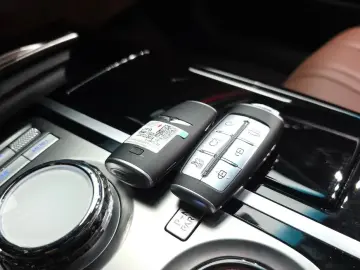 2023 Genesis G80 с пробегом 29 871 км