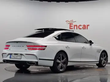 2023 Genesis G80 с пробегом 43 710 км