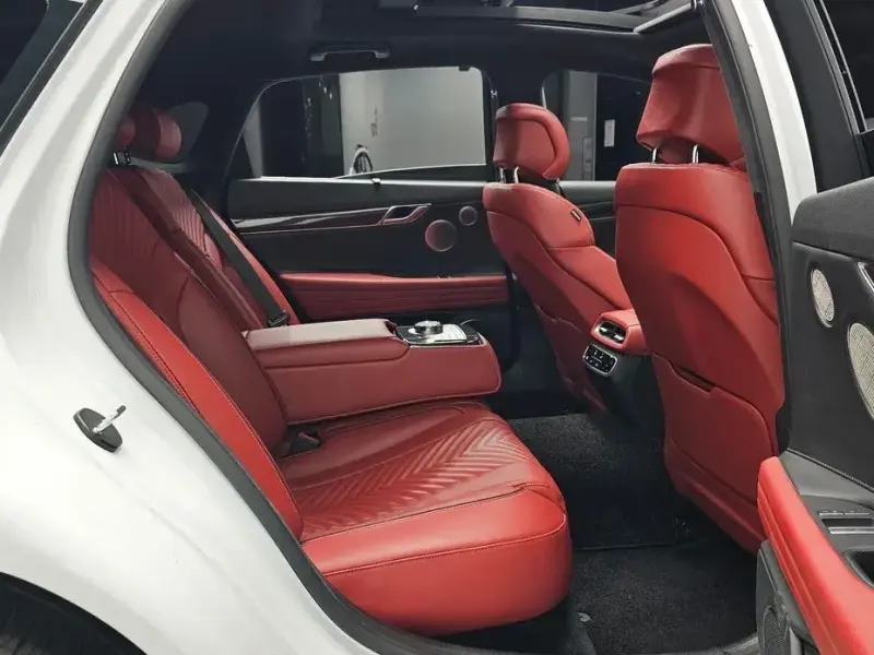 2023 Genesis G80 с пробегом 43 710 км