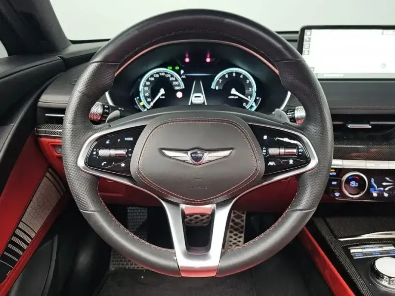 2023 Genesis G80 с пробегом 43 710 км